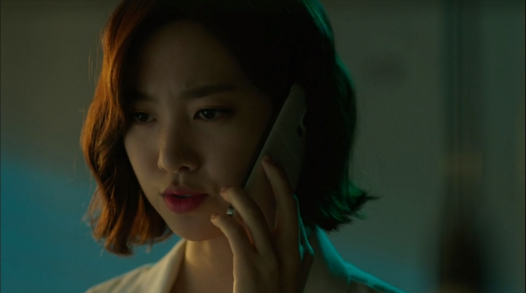  A misteriosa doutora Han Seung-hee (identidade falsa de Song Jae Hee), interpretada por Jin Se-yeon